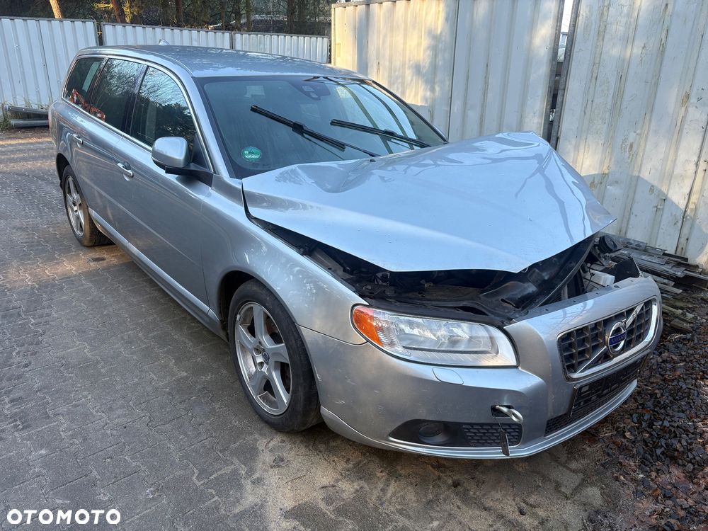 Volvo V70 DRIVe Ocean Race - 1