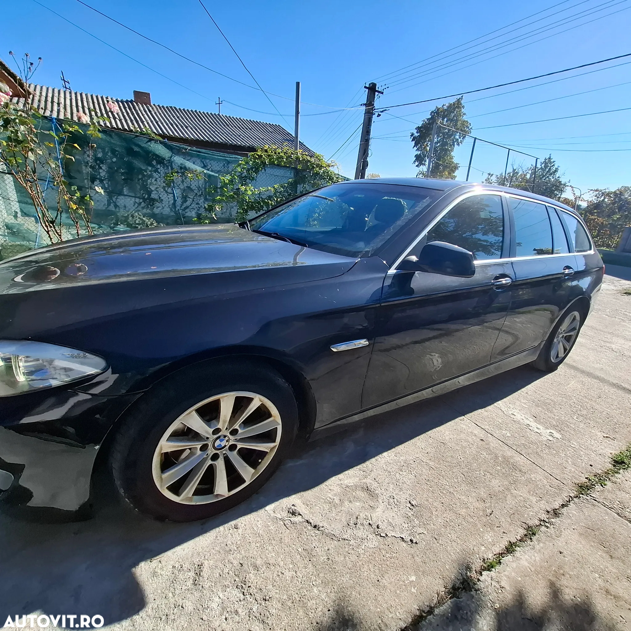 BMW Seria 5 525d Touring - 2