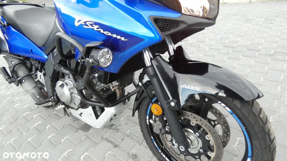 Suzuki DL - 15