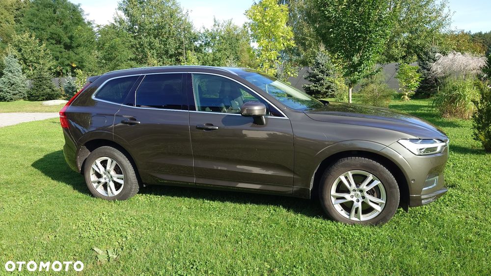 Volvo XC 60 D4 AWD Momentum - 4