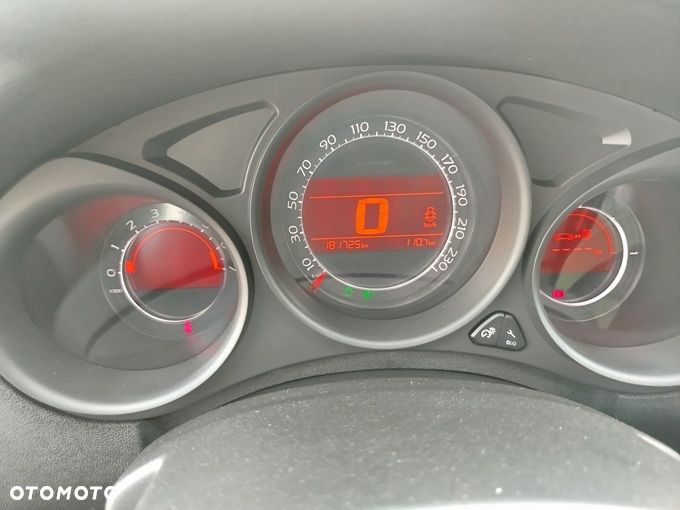 Citroën C4 VTi 120 90 Jahre - 13