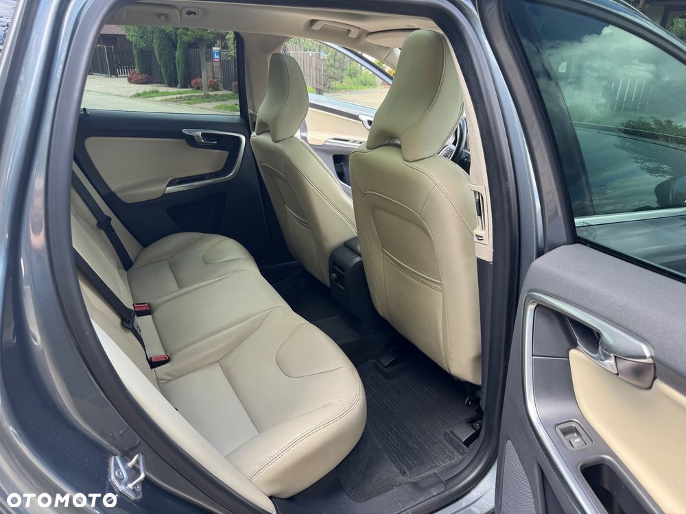 Volvo XC 60 D4 Drive-E Summum - 6