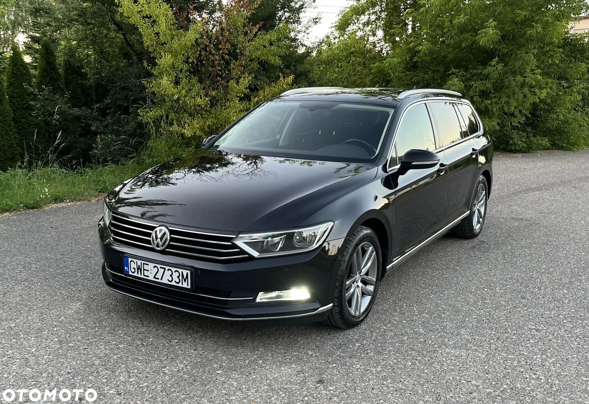Volkswagen Passat - 1