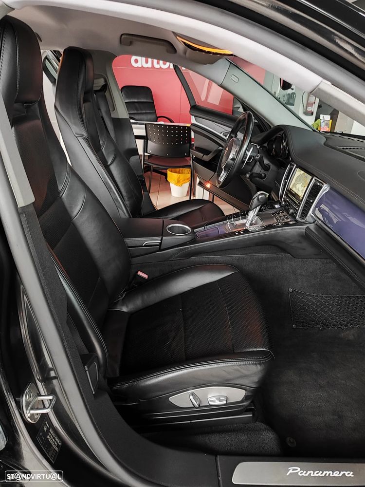 Porsche Panamera Platinum Edition - 18