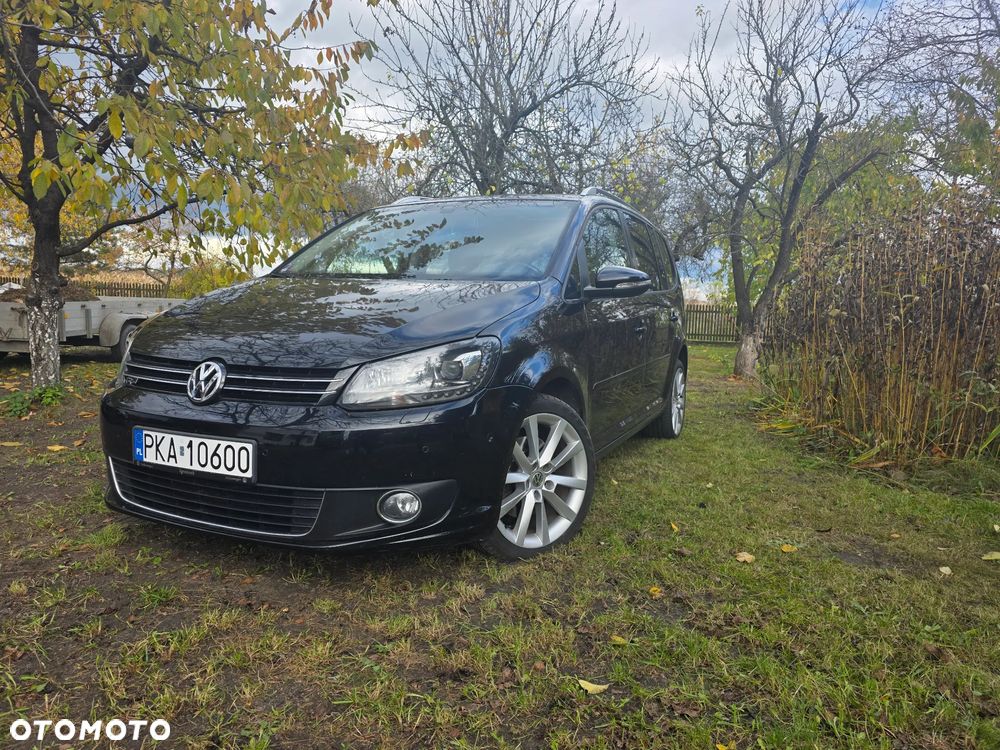 Volkswagen Touran 2.0 TDI DPF BlueMotion Technology DSG STYLE - 2