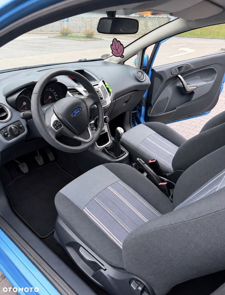 Ford Fiesta - 8