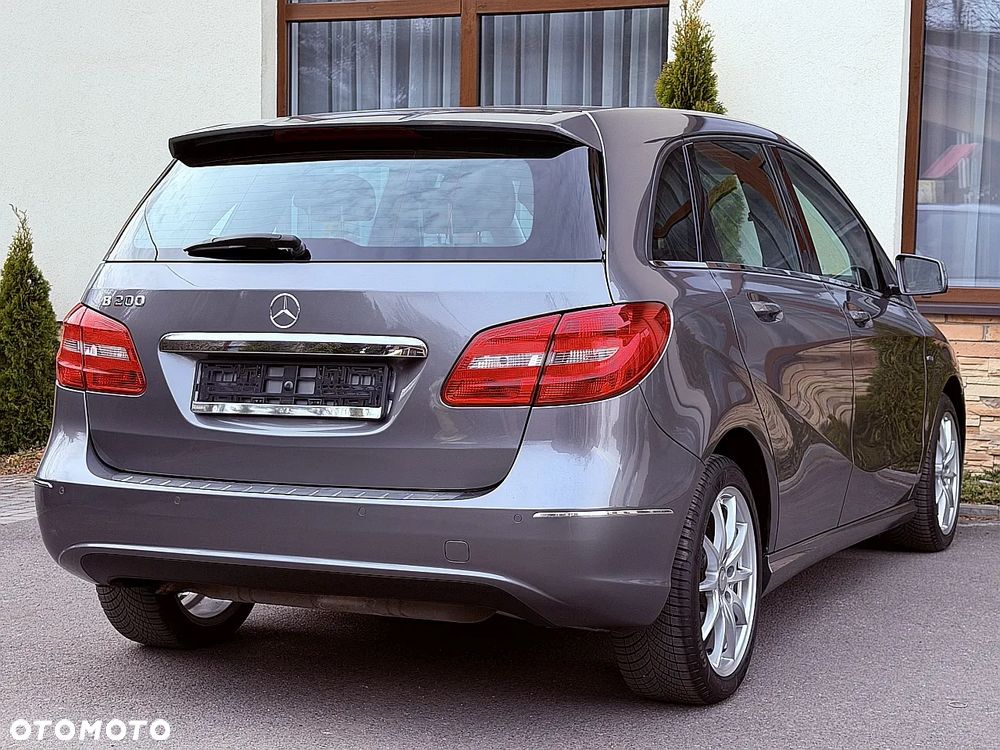 Mercedes-Benz Klasa B 200 7G-DCT Edition - 11
