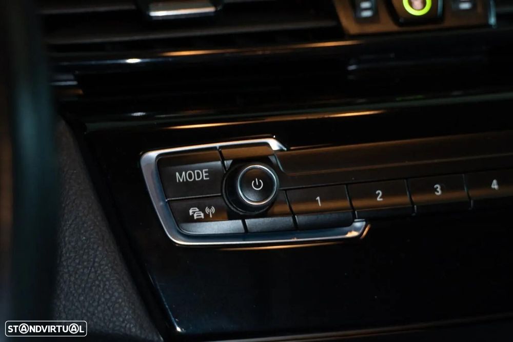 BMW 216 Active Tourer - 35