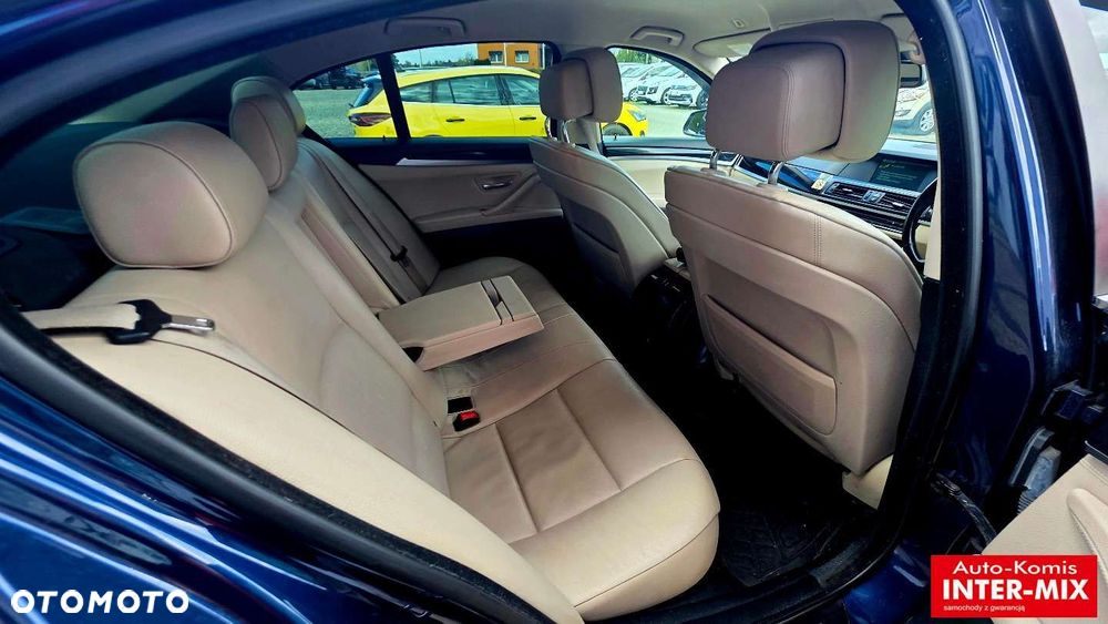 BMW Seria 5 520d - 25