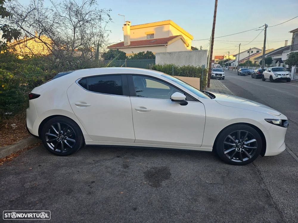 Mazda 3 - 4