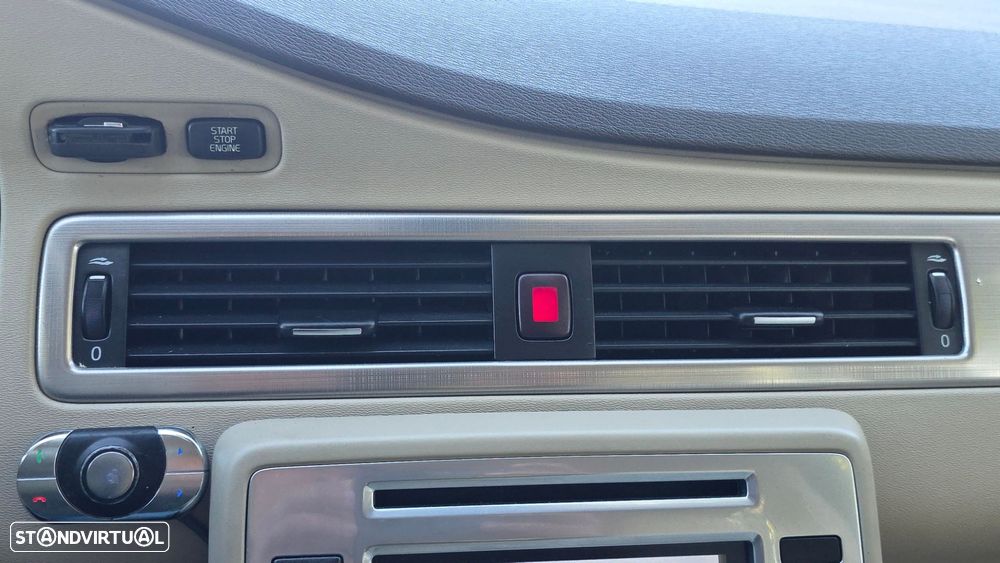 Volvo V70 2.0 D Summum - 22