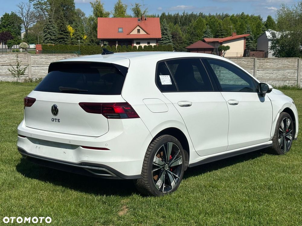 Volkswagen Golf - 3