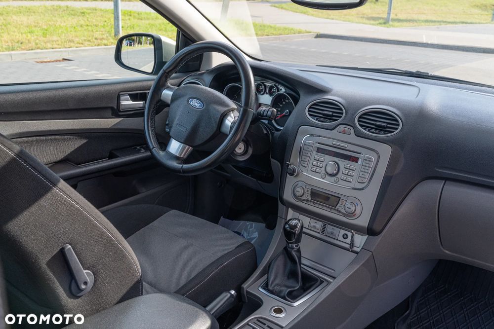 Ford Focus 1.6 Titanium - 11