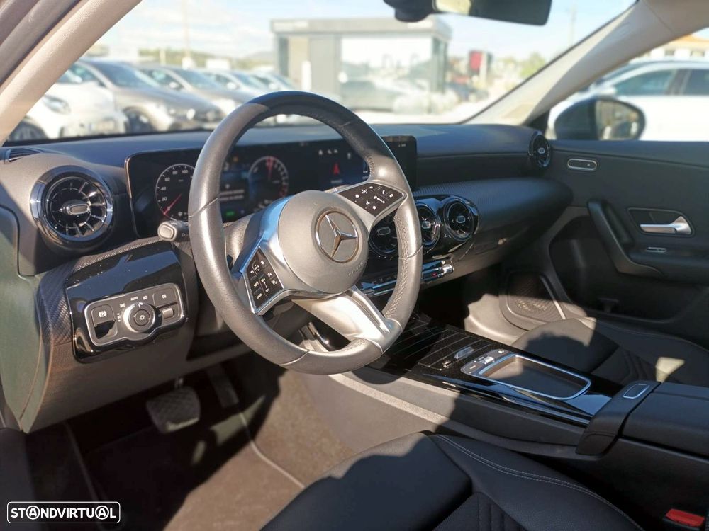 Mercedes-Benz A 250 Limousine - 3