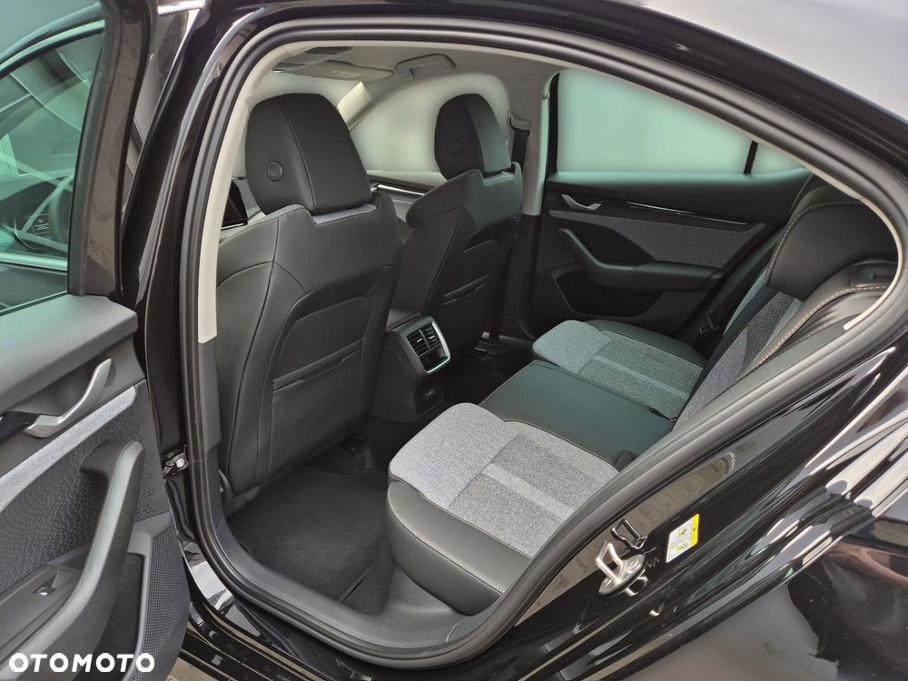 Skoda Octavia 1.5 TSI mHEV Drive Selection DSG - 16