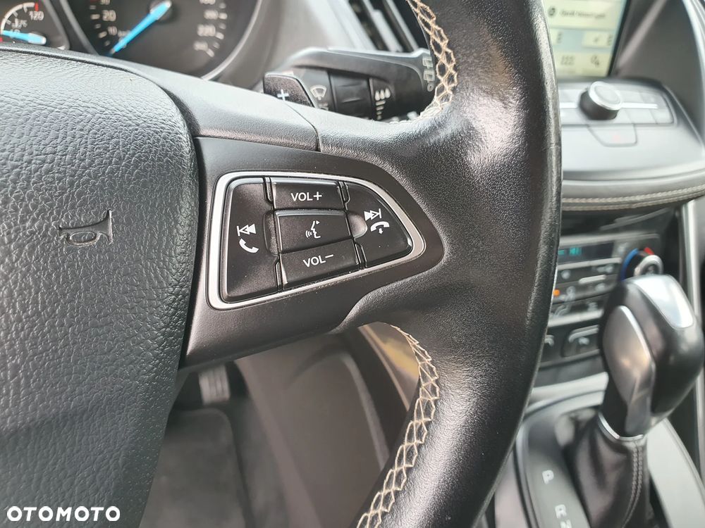 Ford Kuga 2.0 TDCi 4x4 Vignale - 36