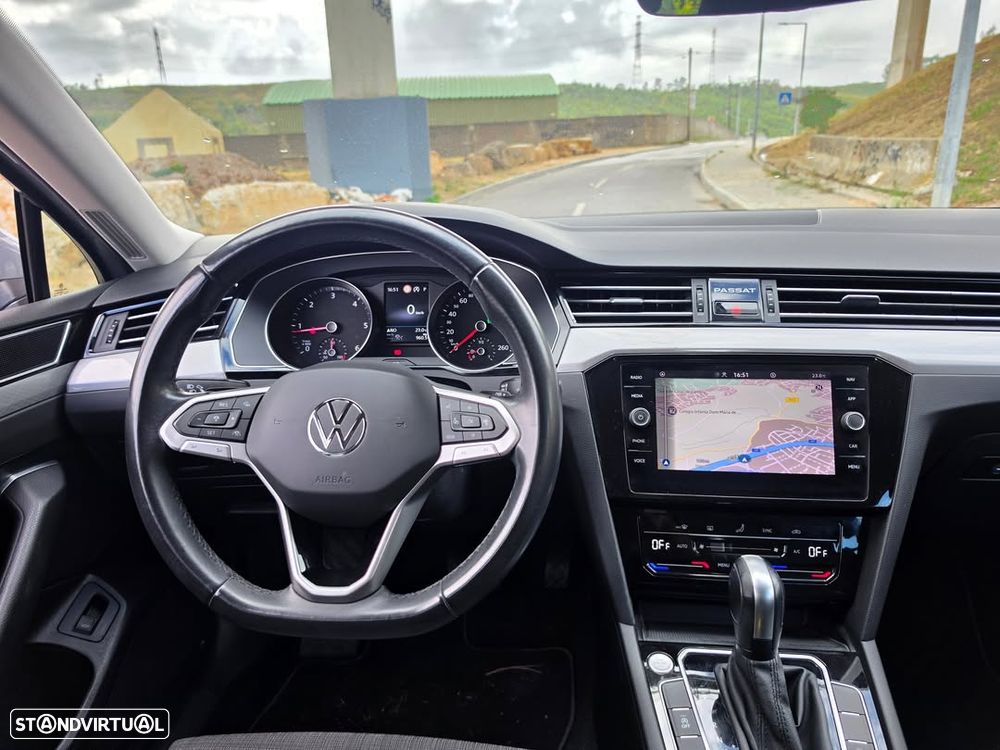 VW Passat Variant 2.0 TDI Business DSG - 6