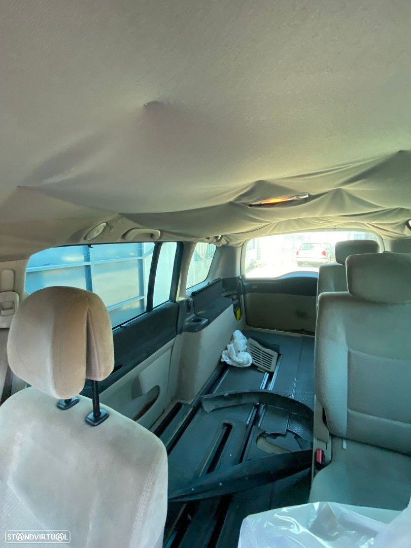 Renault Espace IV 2.0 DCI de 2007 disponível para peças - 6