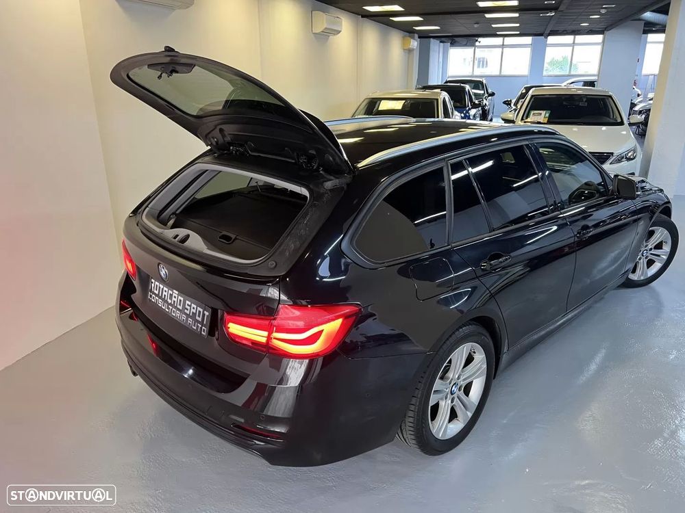 BMW 320 d Aut. Sport Line - 30