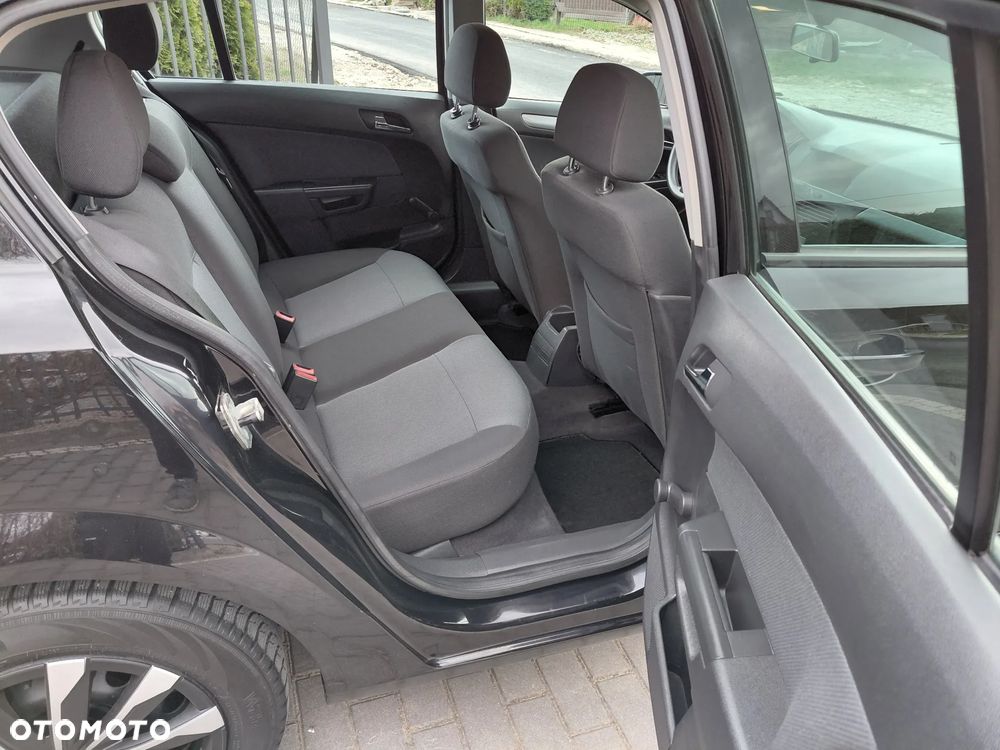 Opel Astra 1.6 Catch me - 33