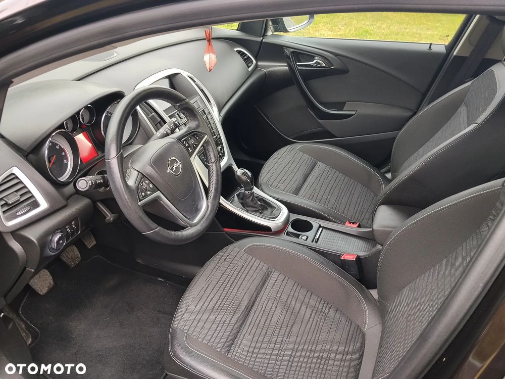 Opel Astra 1.4 T Cosmo - 29