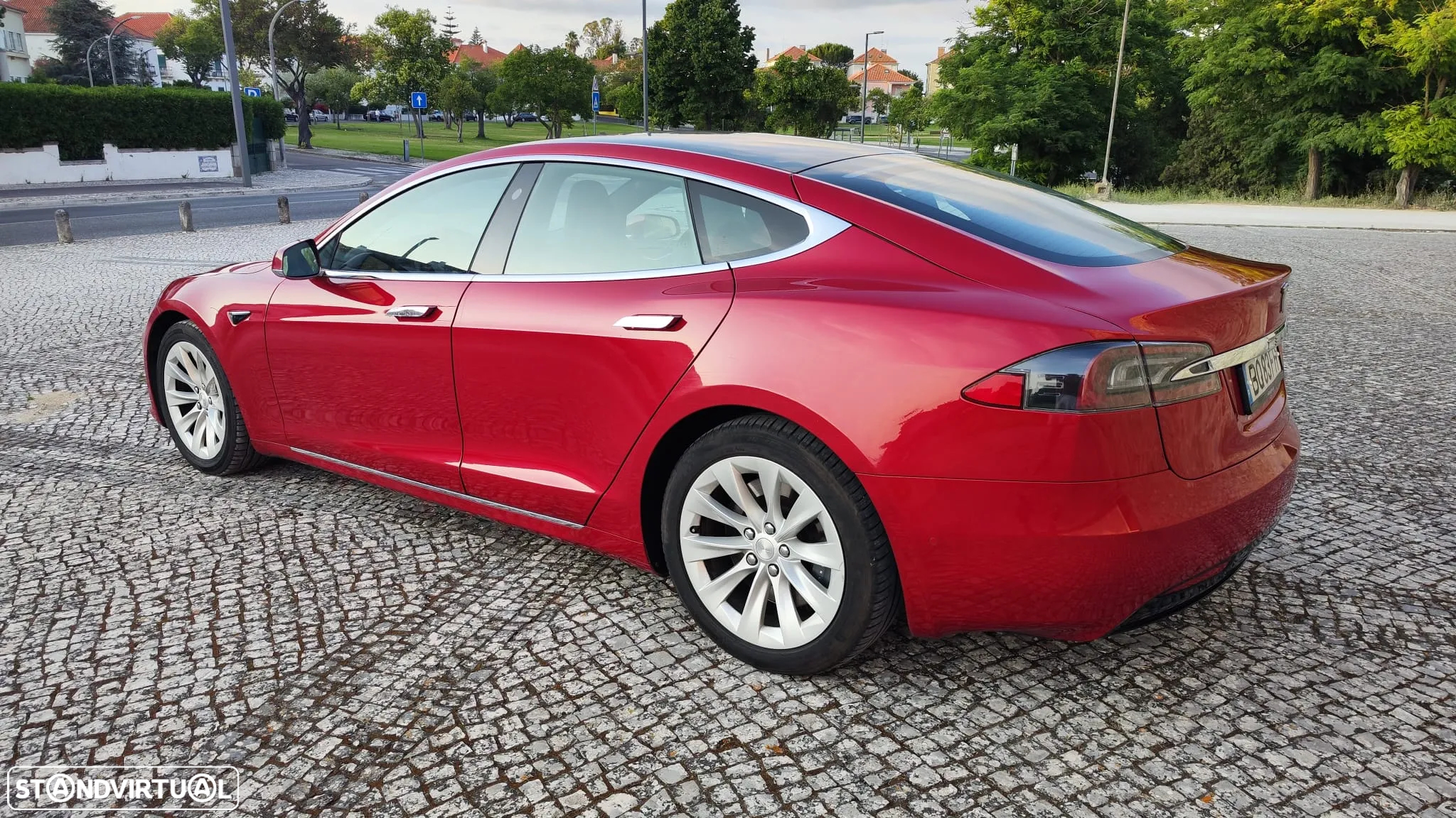 Tesla Model S Long Range - 4