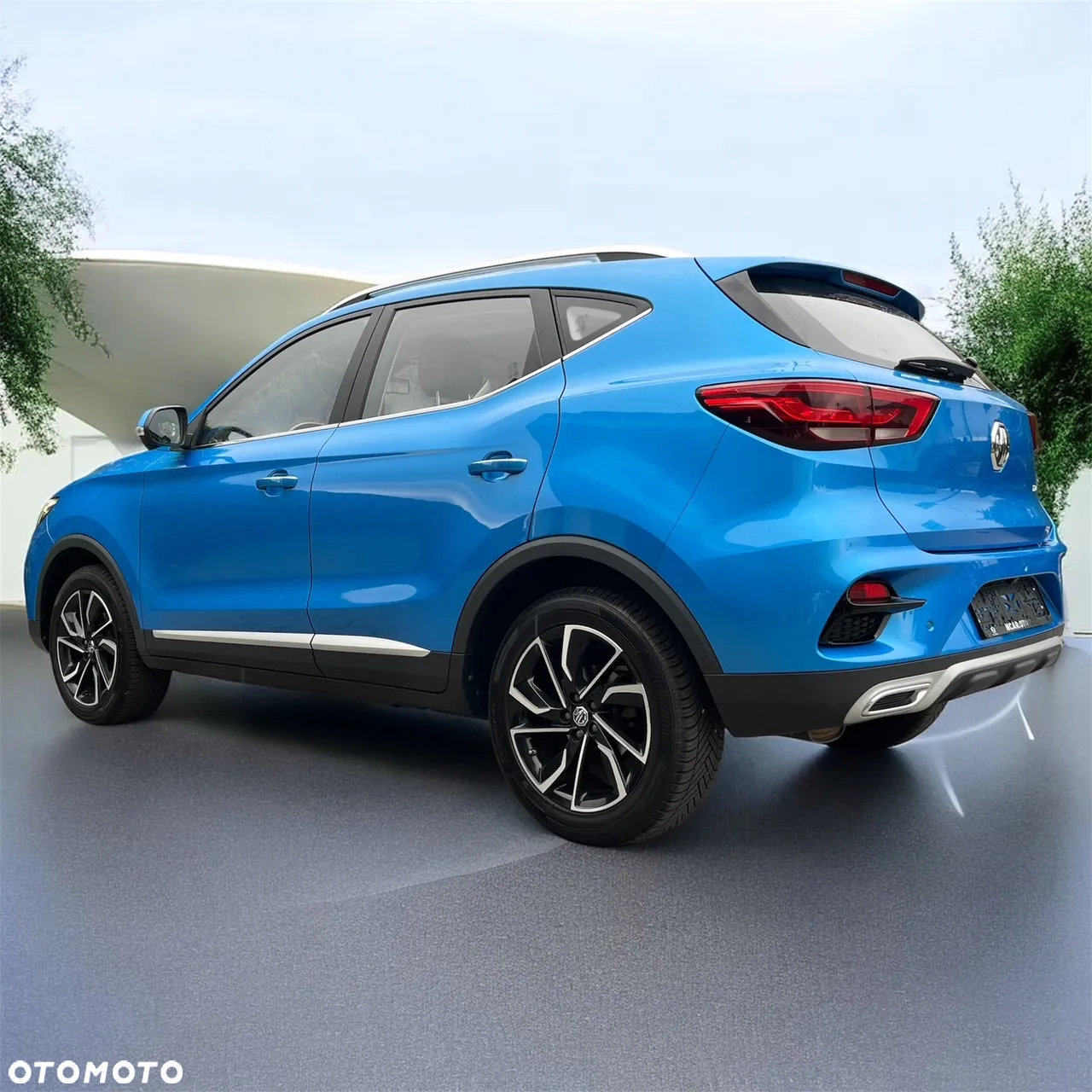 MG ZS - 10