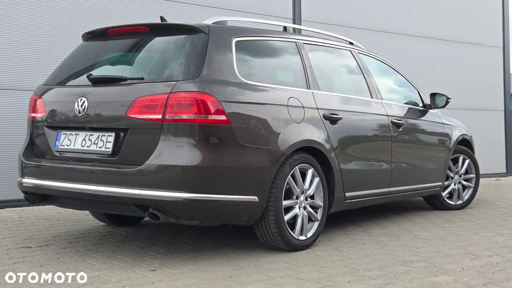 Volkswagen Passat 2.0 TDI 4Motion DSG BlueMotion Tech Highline - 8