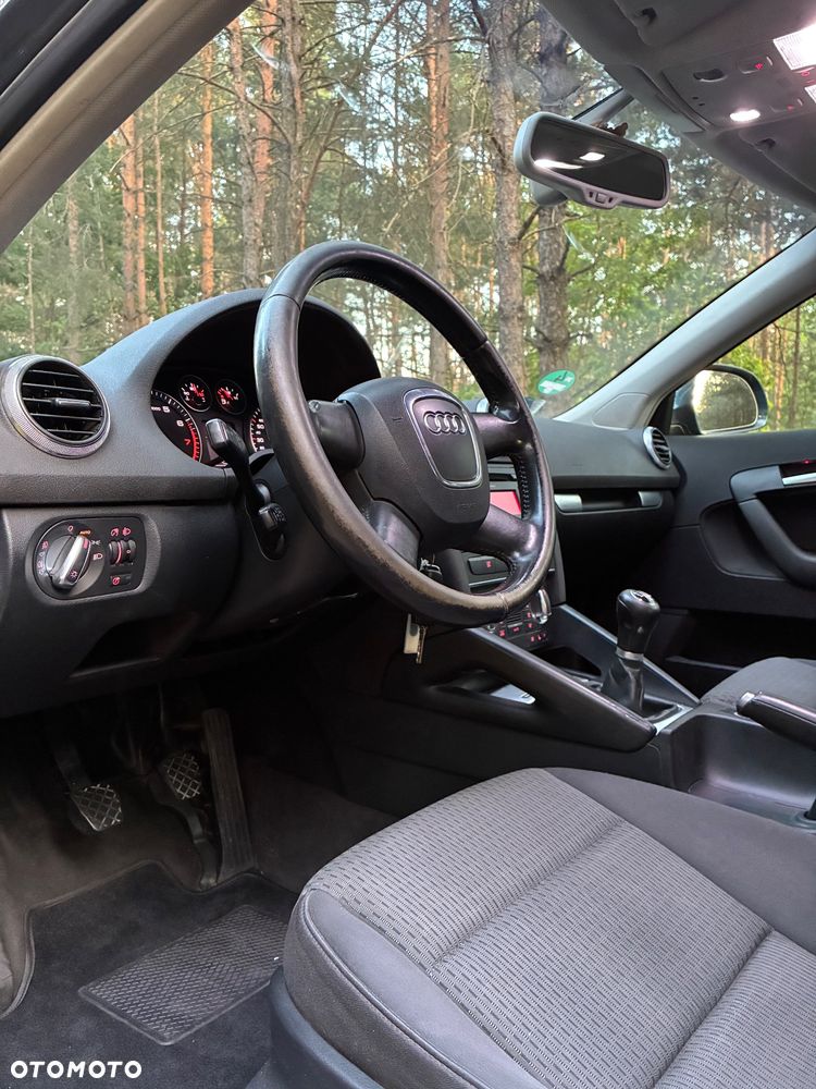 Audi A3 Sportback 1.4 TFSI Ambiente - 10
