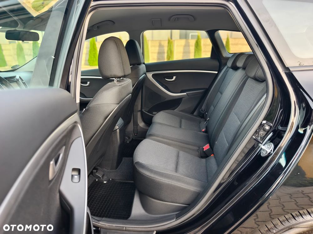 Hyundai i30 Kombi 1.4 Passion Plus - 10