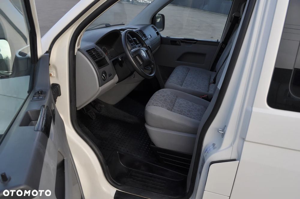 Volkswagen Transporter - 5