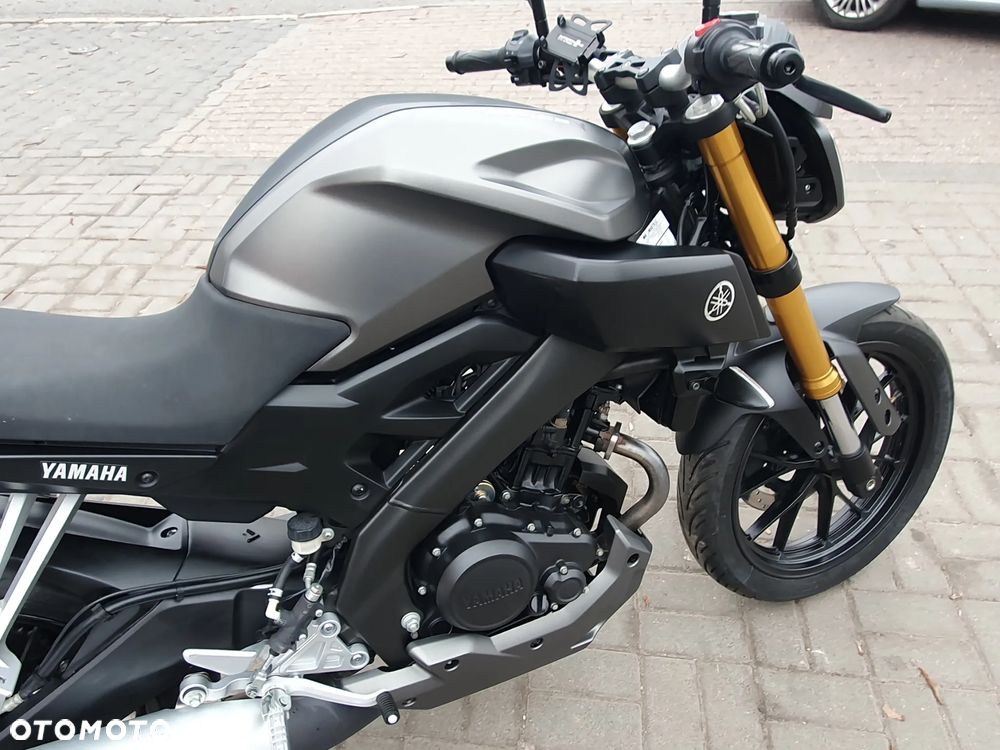 Yamaha MT - 2