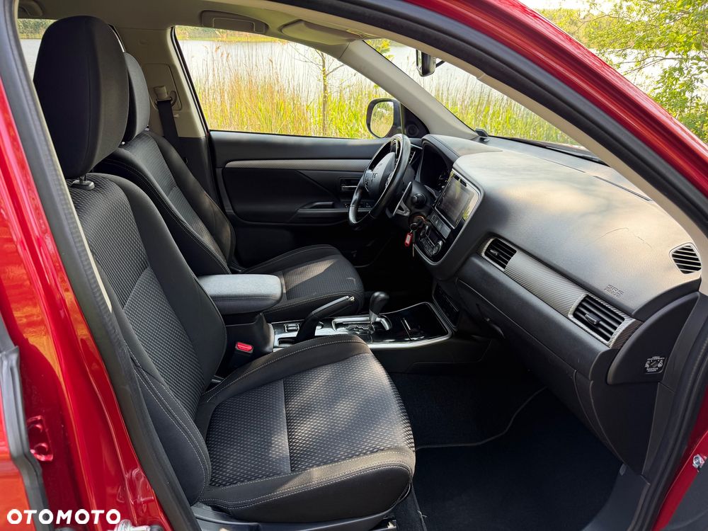 Mitsubishi Outlander 2.0 2WD CVT Diamant Edition - 11