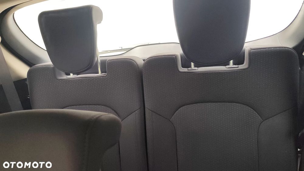 Kia Carens 1.6 GDI Fifa World Cup Edition - 13