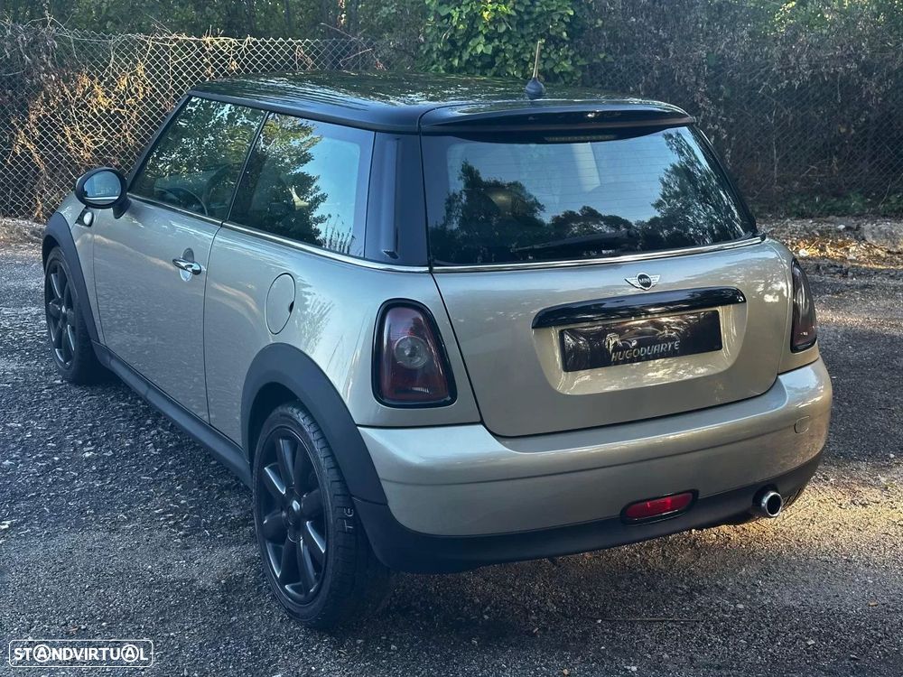 MINI 3 Portas Cooper D - 4