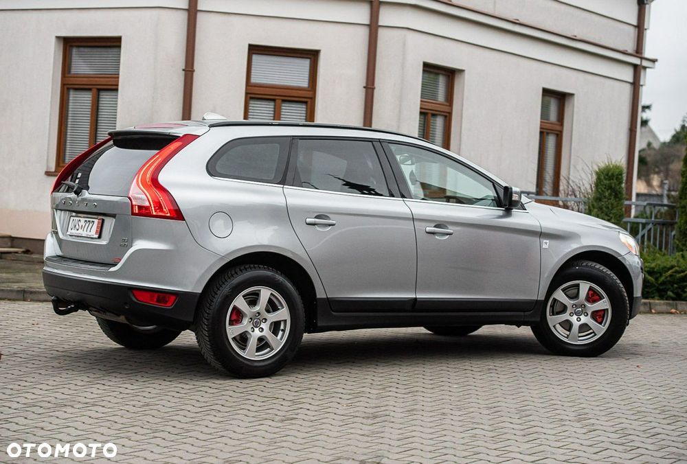 Volvo XC 60 D5 AWD Momentum - 17