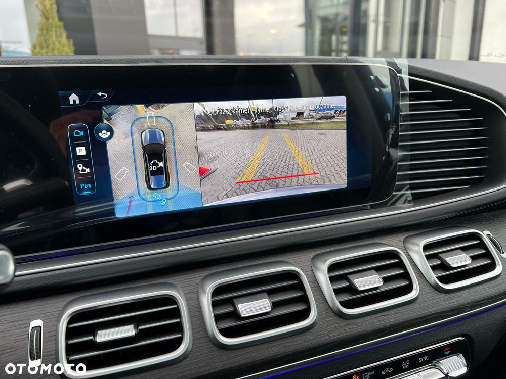 Mercedes-Benz GLS - 18