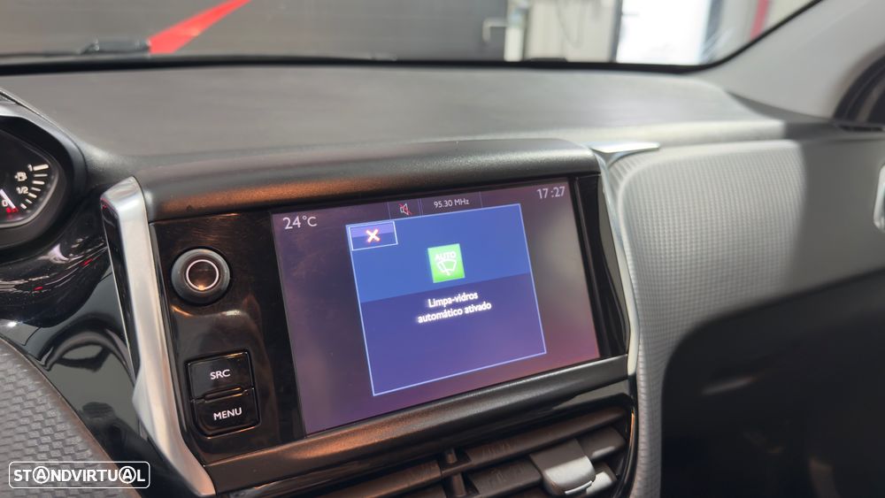 Peugeot 208 1.2 PureTech Style - 21