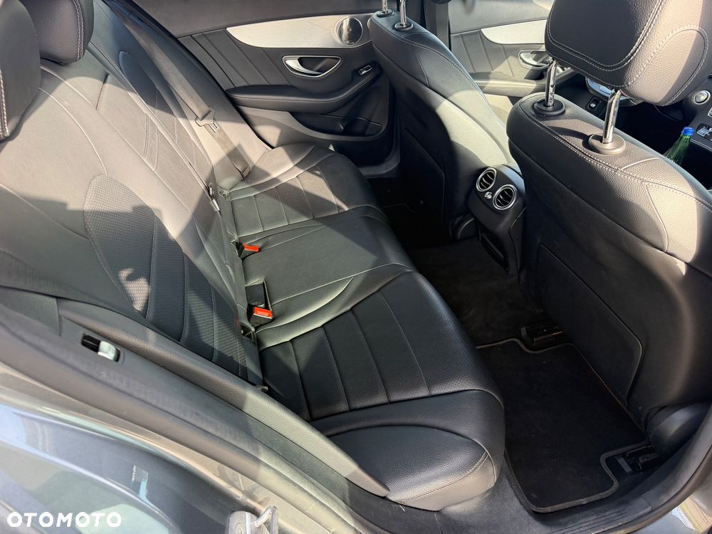 Mercedes-Benz Klasa C 350 e - 13