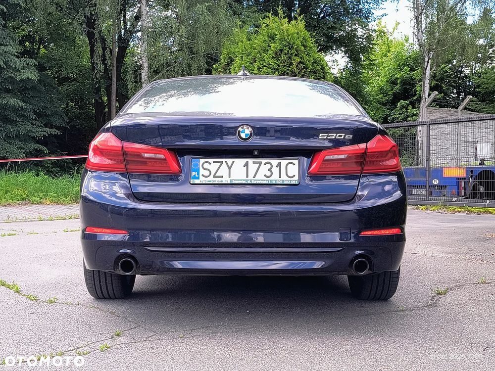 BMW Seria 5 530e iPerformance xDrive Luxury Line - 12