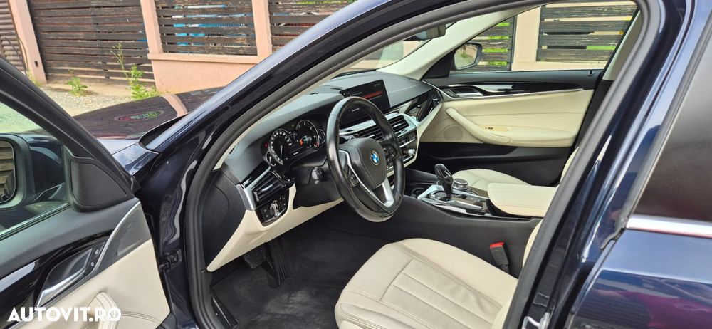 BMW Seria 5 520d xDrive Aut. Luxury Line - 7