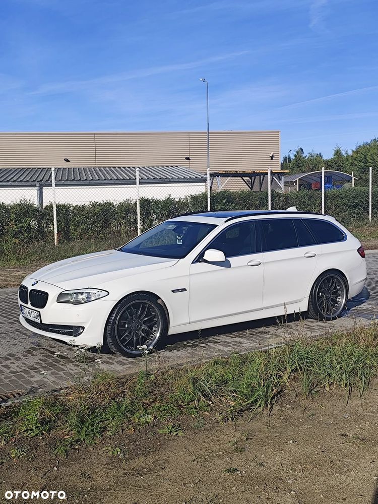 BMW Seria 5 525d - 1