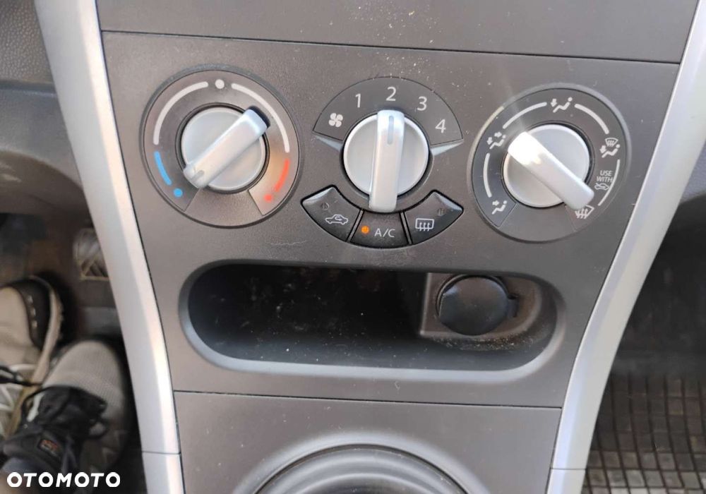 Suzuki Splash - 15
