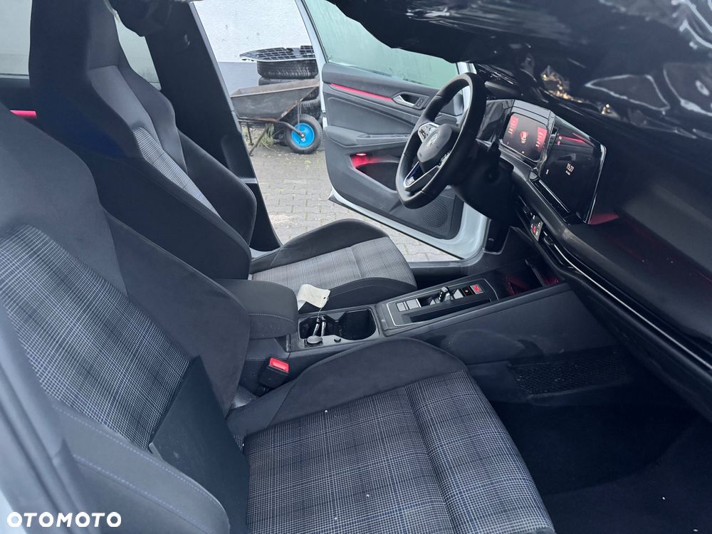 Volkswagen Golf 1.4 GTE Plug-In-Hybrid DSG - 20