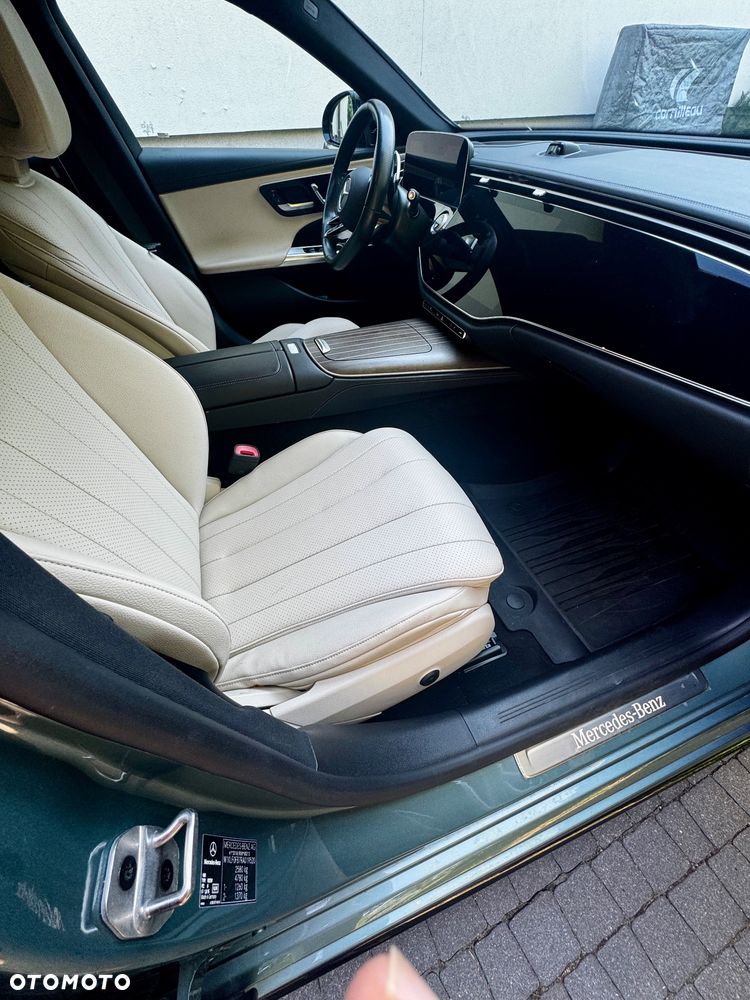 Mercedes-Benz Klasa E 220 d mHEV 4-Matic AMG 9G-Tronic - 11