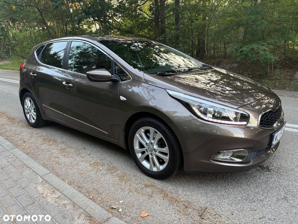 Kia Ceed 1.6 GDI L Business Line - 14
