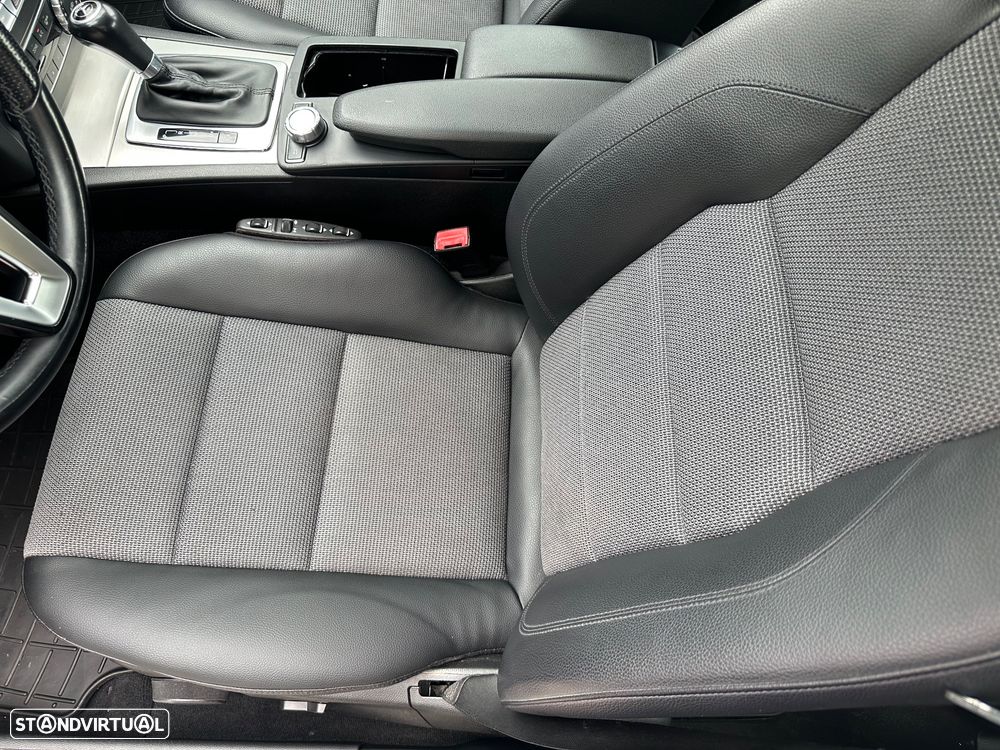 Mercedes-Benz C 220 (BlueTEC) d 7G-TRONIC Avantgarde - 17