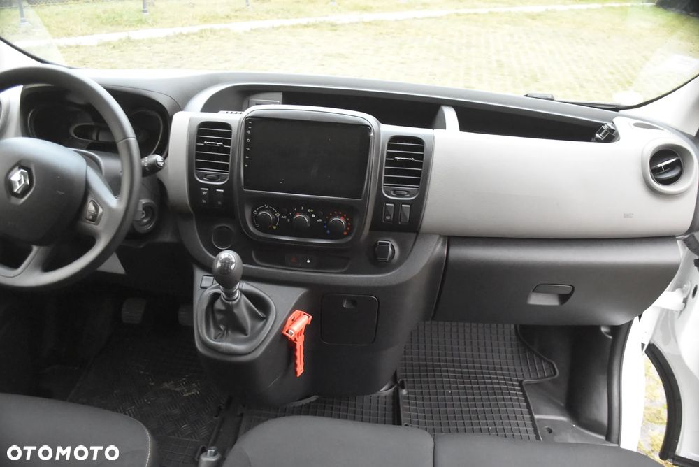 Renault Trafic - 8