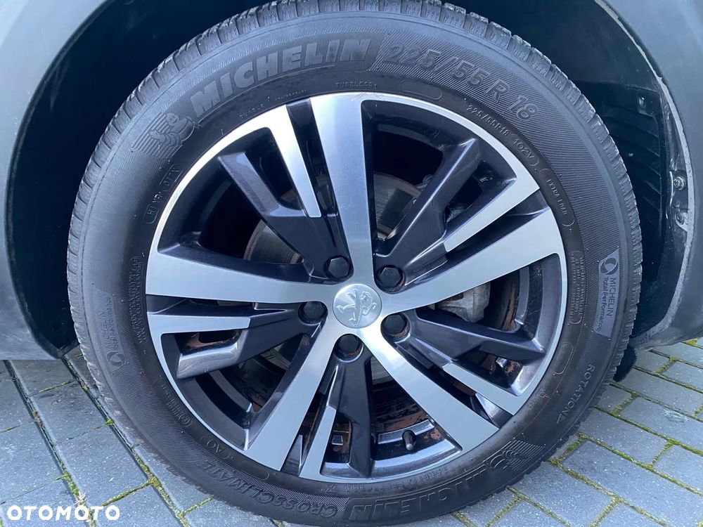 Peugeot 3008 1.5 BlueHDi GT Pack S&S EAT8 - 20