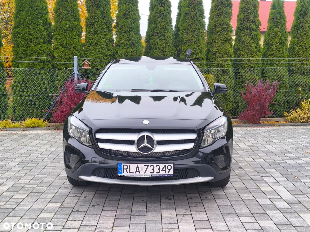 Mercedes-Benz GLA 180 Urban - 9